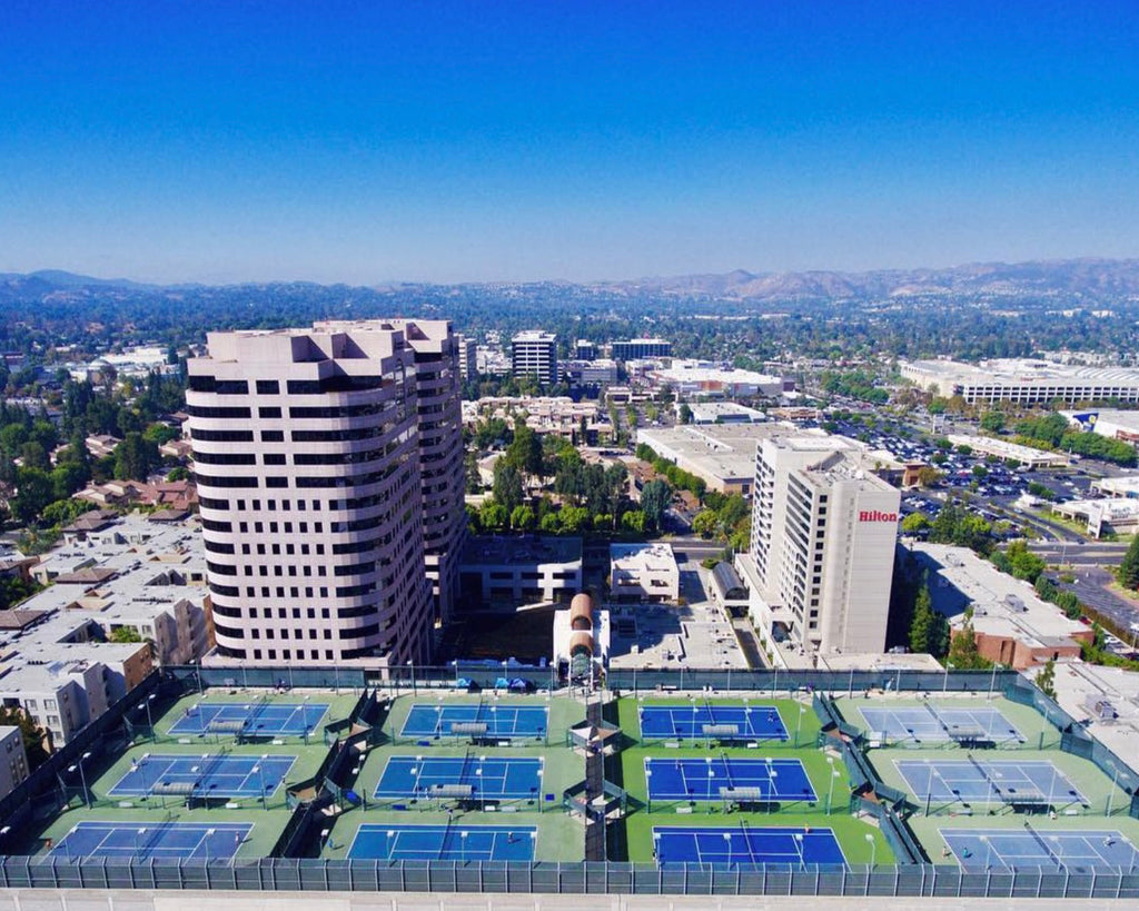 WARNER CENTER - WOODLAND HILLS